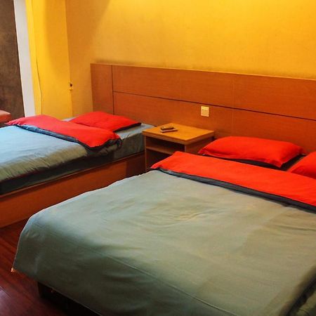 Dengba Hostel Chengdu Branch Exterior photo