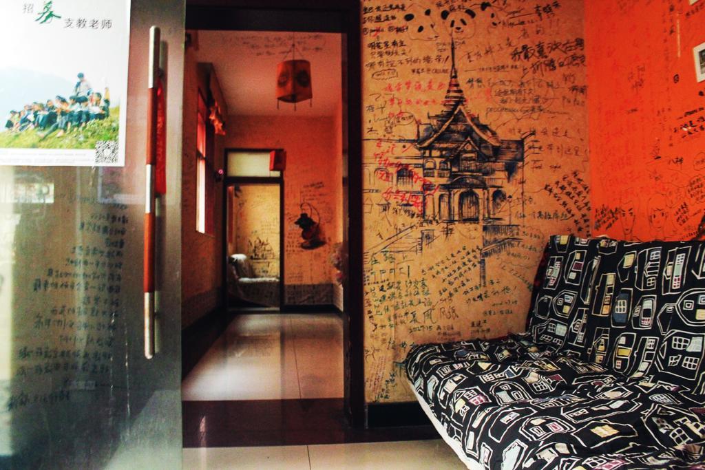 Dengba Hostel Chengdu Branch Exterior photo