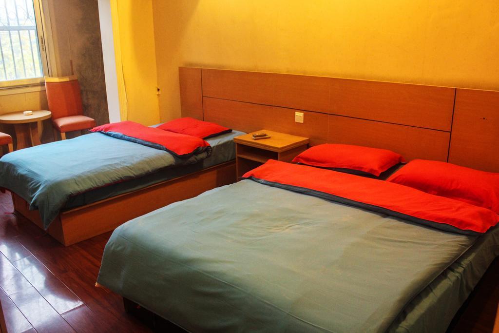 Dengba Hostel Chengdu Branch Exterior photo